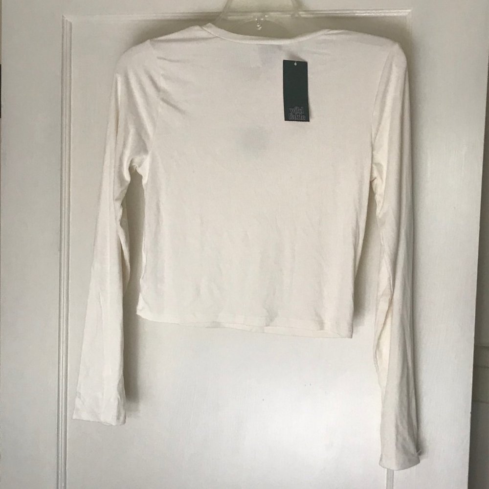 Wild Fable Women's Long Sleeve Rib Fitted Knit Shirt Cream Small New With Tags - Picture 2 of 14